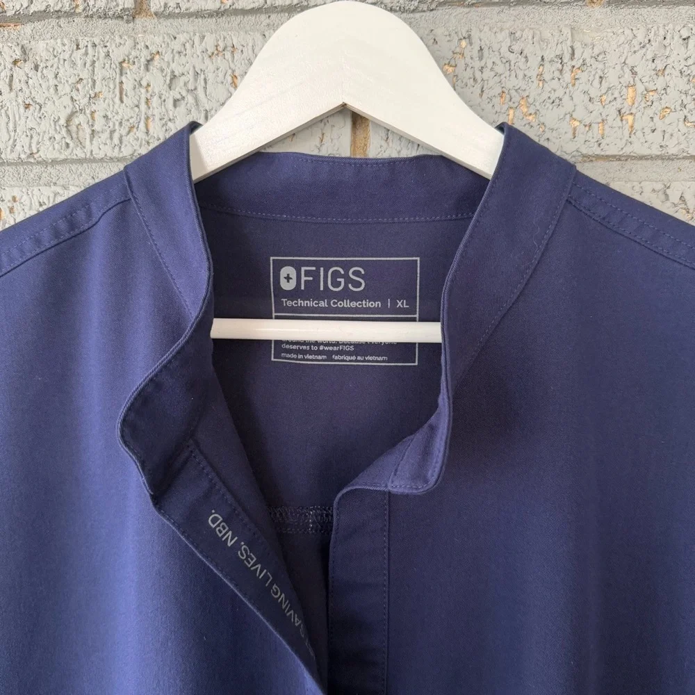 Figs Rafaela Oversized Scrub Top Navy Blue Size XL - Picture 4 of 7